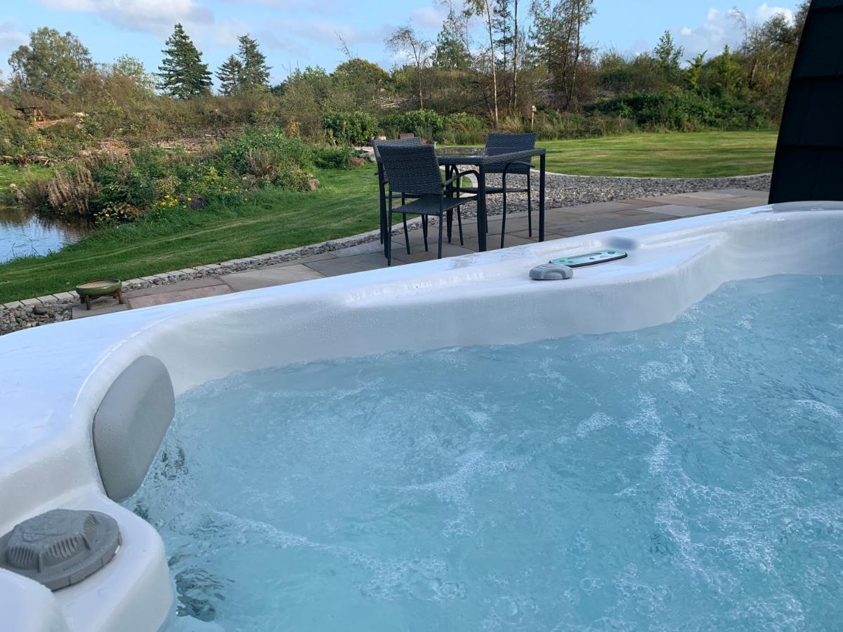 Villa Red Squirrel Pod With Hot Tub Oban Exterior foto