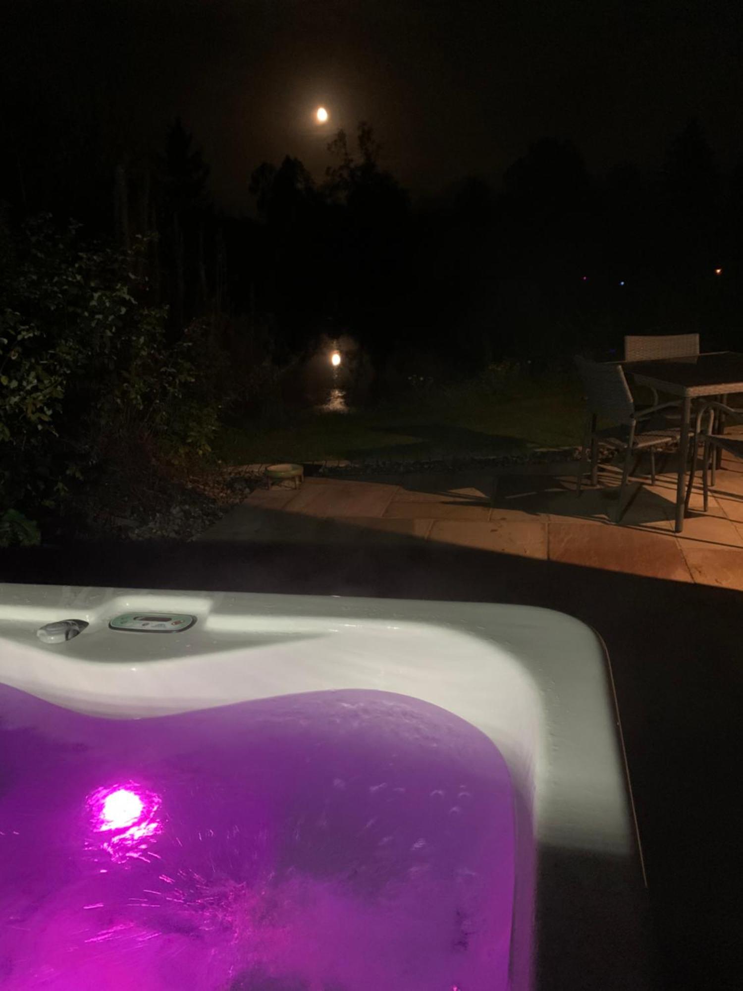 Villa Red Squirrel Pod With Hot Tub Oban Exterior foto